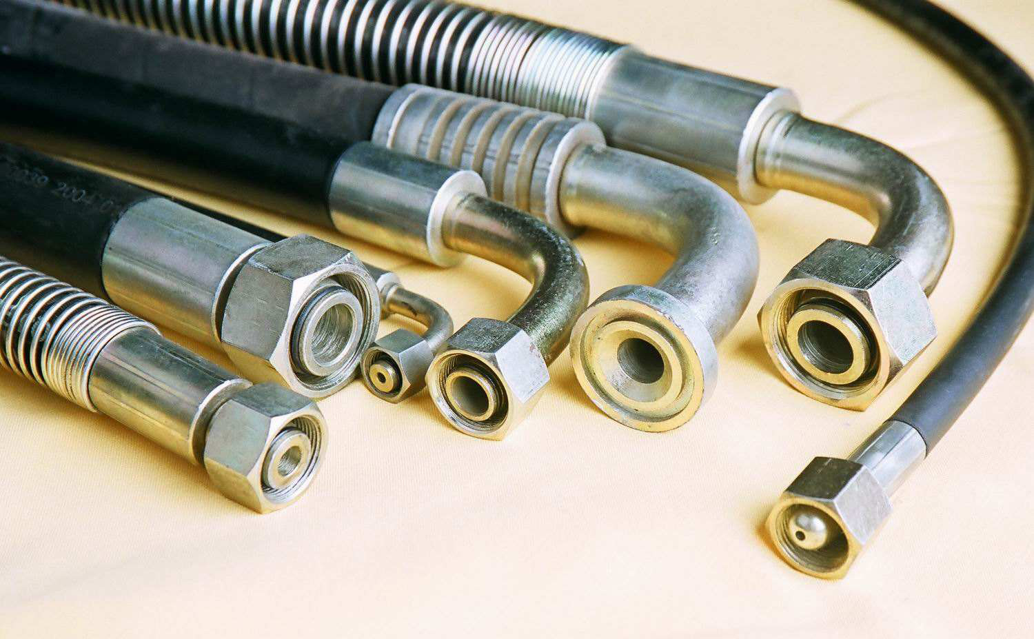 軟管實(shí)際工作壓力與壽命關(guān)系圖